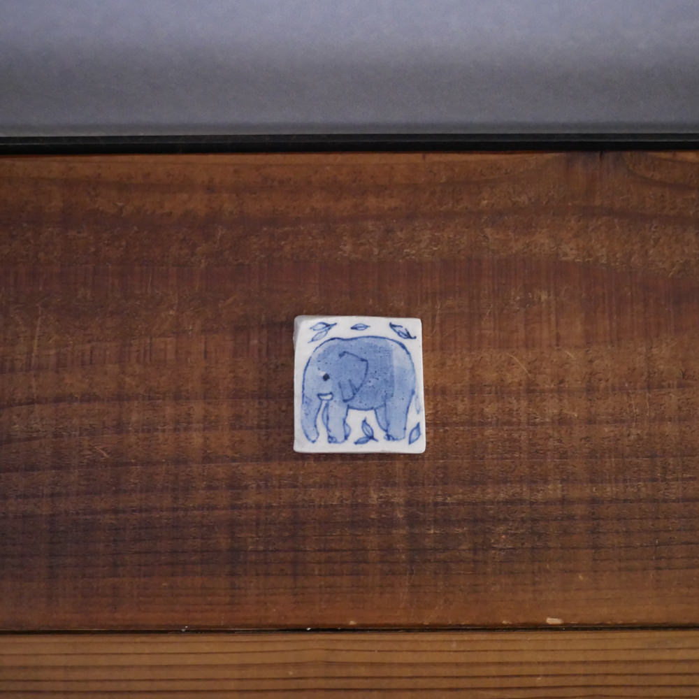 樋口真紀/お箸置き(ゾウ横向き)1