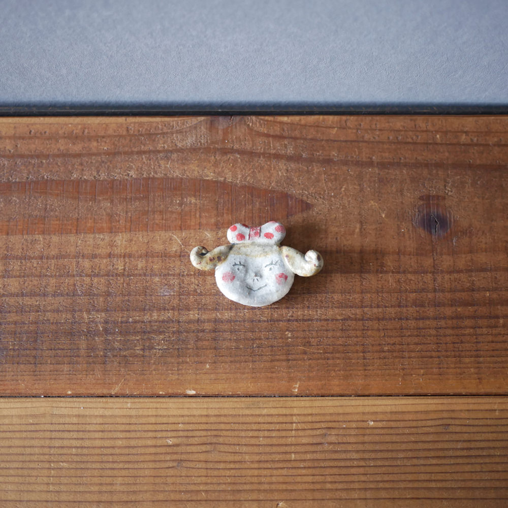 さのせいら/女の子のお箸置き(赤)1